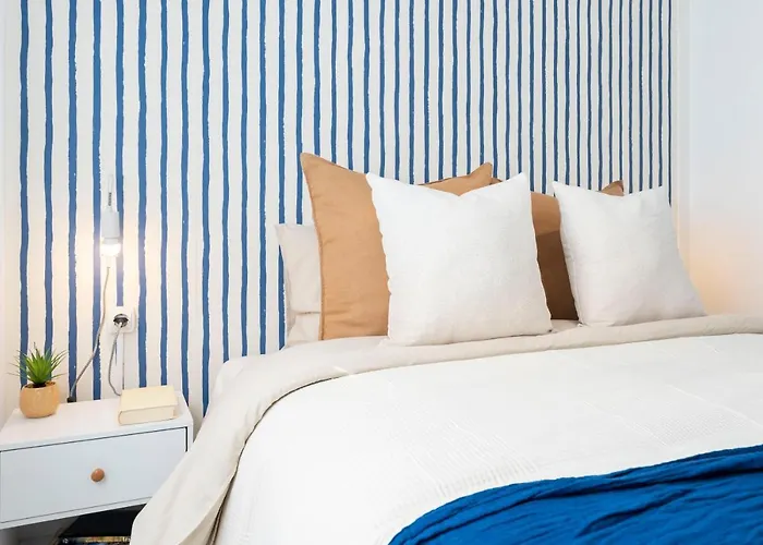 De Un Cerca De La Playa إِستيبونا